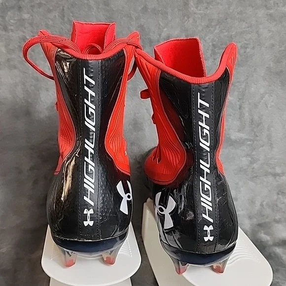 Under Armour Men's Football Cleats - Picture 4 of 13